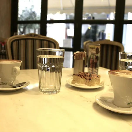 Hotell Byzantino Patras